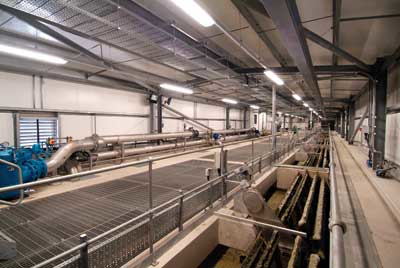 Clarifying Treatment Dissolved Air Flotation Provides Alternative For Treating Raw Water With Light Particles Waterworld