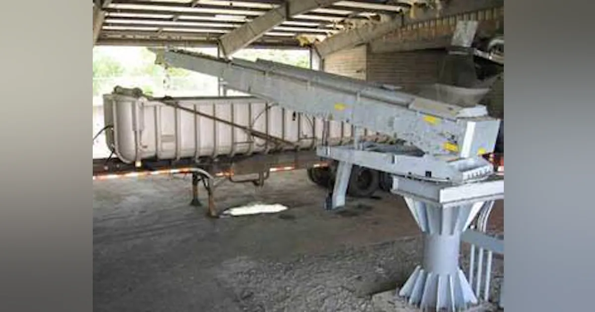 Telescoping Conveyor Streamlines Sludge Loading | WaterWorld