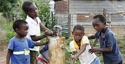 Th Playpumps Promote 02 Th Playpumps Promote 02