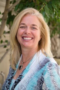 Melissa 200x300 Melissa 200x300