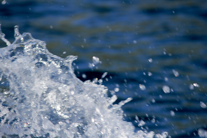 Content Dam Ww Online Articles 2016 06 Water Splash Background 2 1390129803x4l
