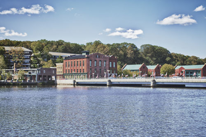 Saugatuck_River