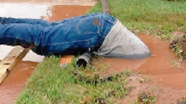 Content Dam Ww Online Articles 2016 08 Ww Newscast 20160829 Story1 0824 Utility Worker 2 1472097411581 5808723 Ver1 0 Credit Andrea Adams