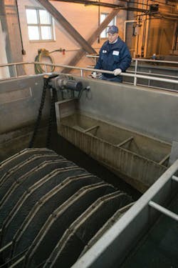 1609wws12 P02 1609wws12 P02