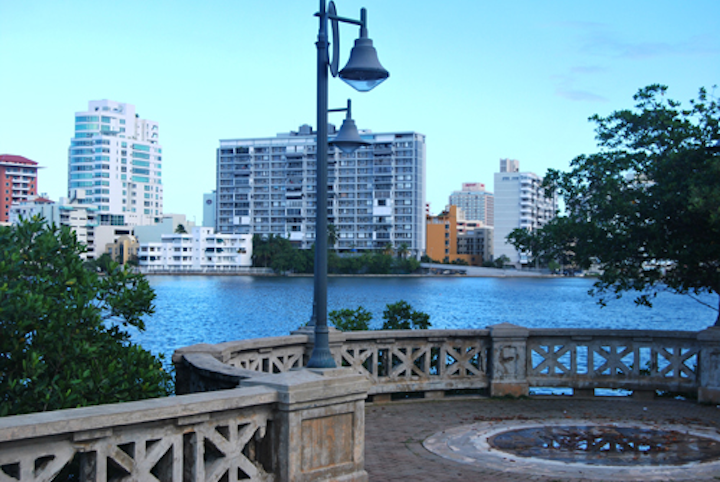 Condado Lagoon in San Juan, Puerto Rico. Photo: Wikimedia Commons.