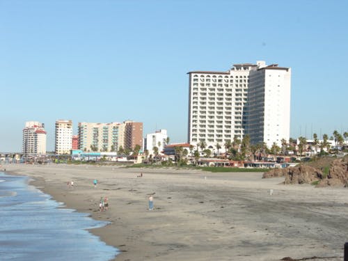 Rosarito Beach, Mexico. Courtesy: Wikimedia Commons.