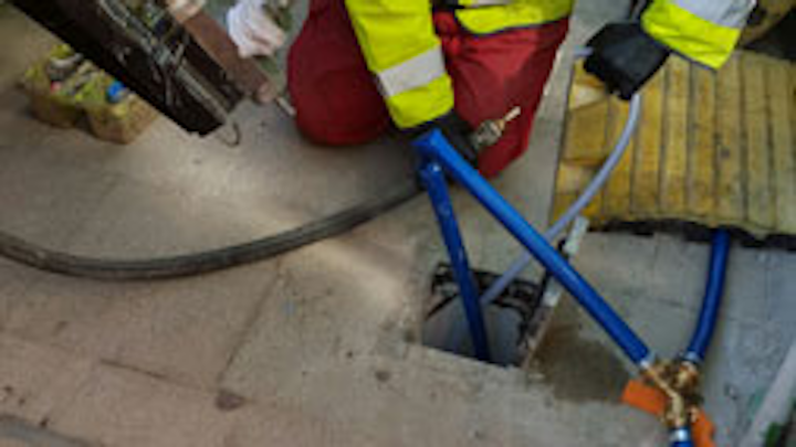 Content Dam Wwi Volume 31 Issue 6 Aquam 1 Operative Relining Lead Pipes Using Serline System