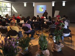 1612wwwum P03 1612wwwum P03