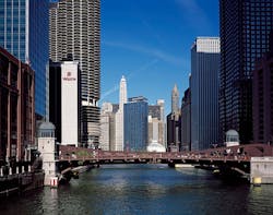 Content Dam Ww Online Articles 2017 01 Reflections Bridge Skyscrapers Chicago Water River 890354
