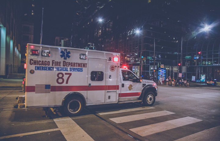 Content Dam Ww Online Articles 2017 02 Chicago Ambulance At Night 6d2b5162