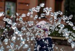 Content Dam Ww Online Articles 2017 06 Child Behind The Water Drops
