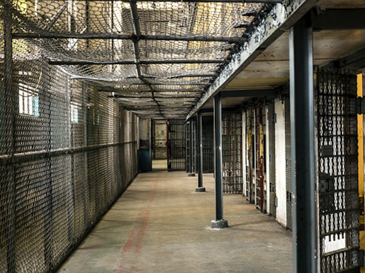 Content Dam Ww Online Articles 2017 06 Prison 1652896 640
