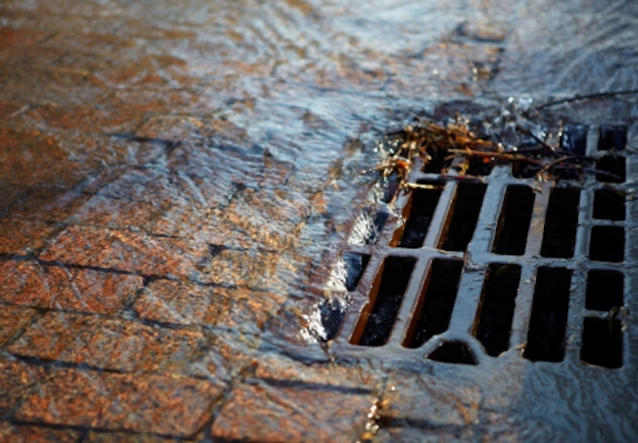 Content Dam Ww Online Articles 2017 08 Water Runoff National Stormwater Draining Storm Drain 800x533