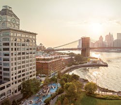 1806wwcvr P01 1806wwcvr P01