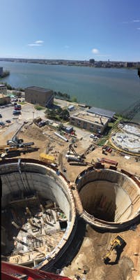 1808wwuw1 P06 1808wwuw1 P06