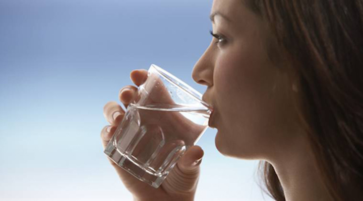 Content Dam Ww Online Articles 2016 12 Drinking Water 759 Thinkstockphotos 78619038