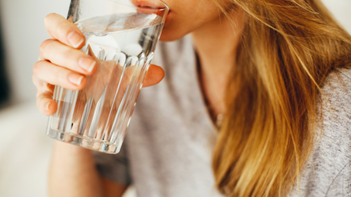 Content Dam Ww Online Articles 2019 05 Drink Drinking Female 1458671