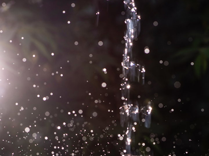 Refreshing Splash Splashing 68262