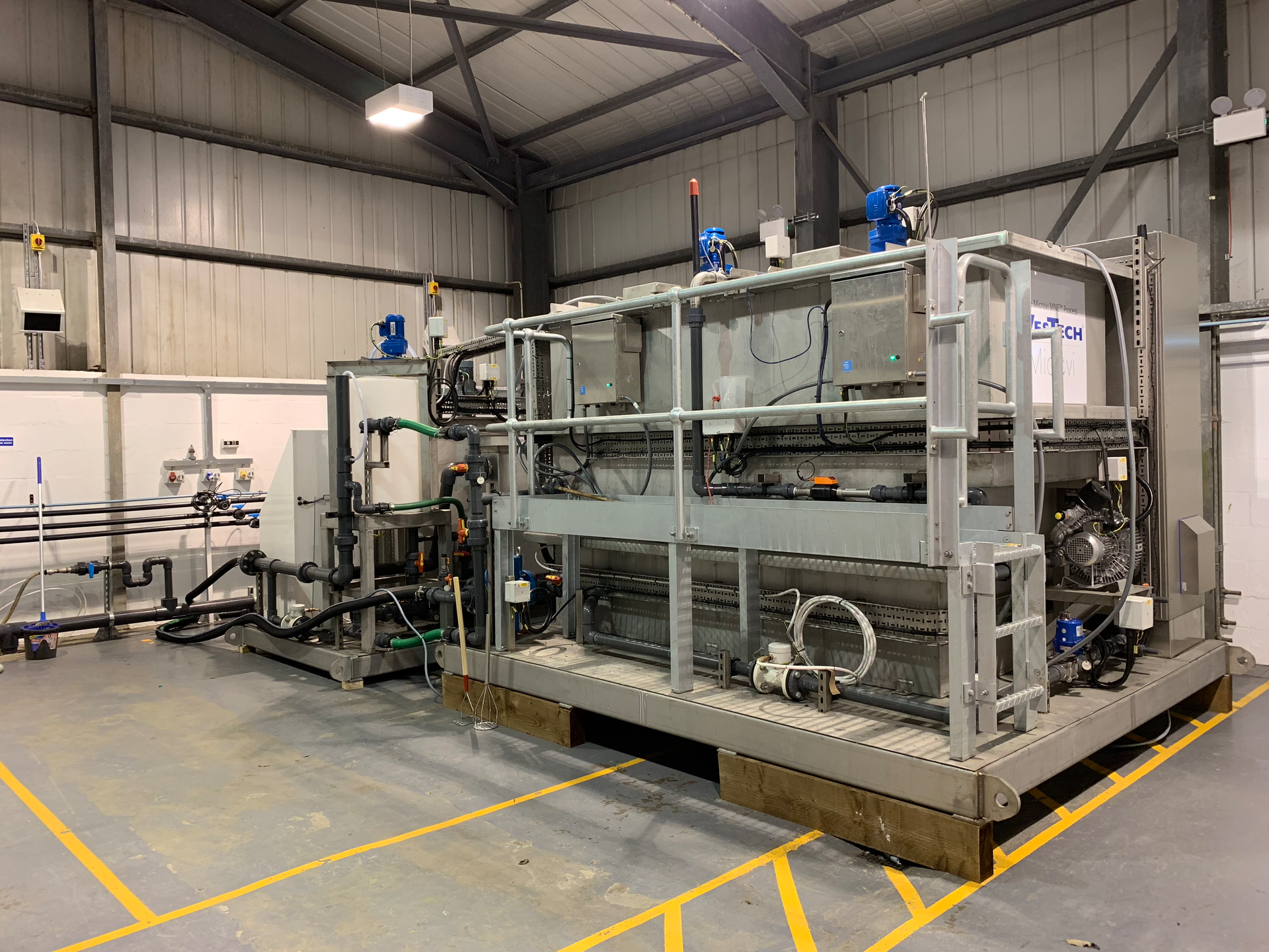 Microvi 1 5dcafe528bd0b