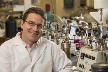 Researchers in the lab of Daniel Giammar at the McKelvey School of Engineering at Washington University in St. Louis found that adding orthophosphate to a water supply before switching to chloramine from free chlorine can prevent lead contamination in some situation Credit: Washington University in St. Louis.