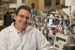 Researchers in the lab of Daniel Giammar at the McKelvey School of Engineering at Washington University in St. Louis found that adding orthophosphate to a water supply before switching to chloramine from free chlorine can prevent lead contamination in some situation Credit: Washington University in St. Louis. Researchers in the lab of Daniel Giammar at the McKelvey School of Engineering at Washington University in St. Louis found that adding orthophosphate to a water supply before switching to chloramine from free chlorine can prevent lead contamination in some situation Credit: Washington University in St. Louis.