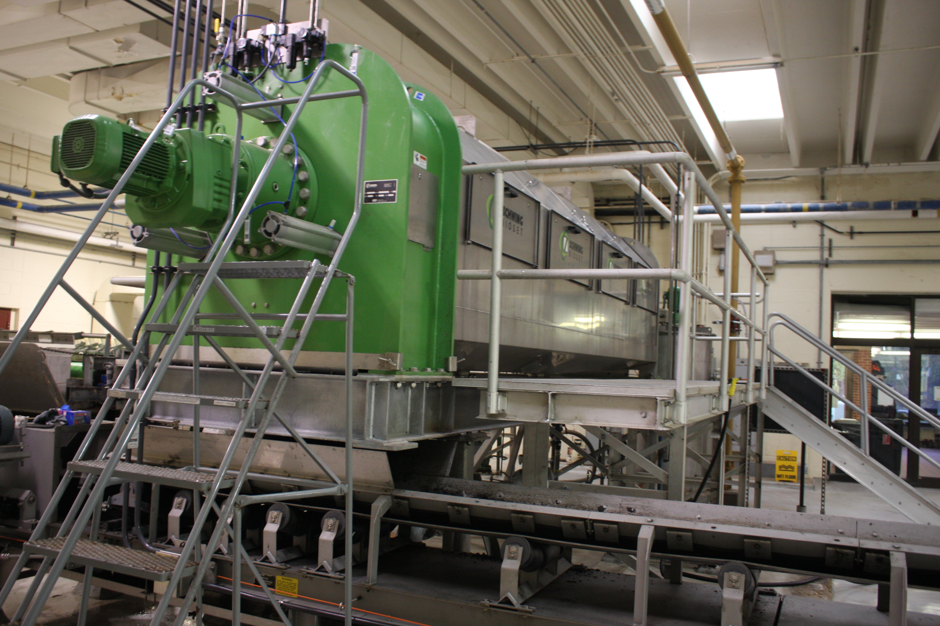 The Westbrook/Gorham Regional WWTP has dramatically reduced costs associated with hauling and landfilling their material with a screw press from Schwing Bioset Inc.