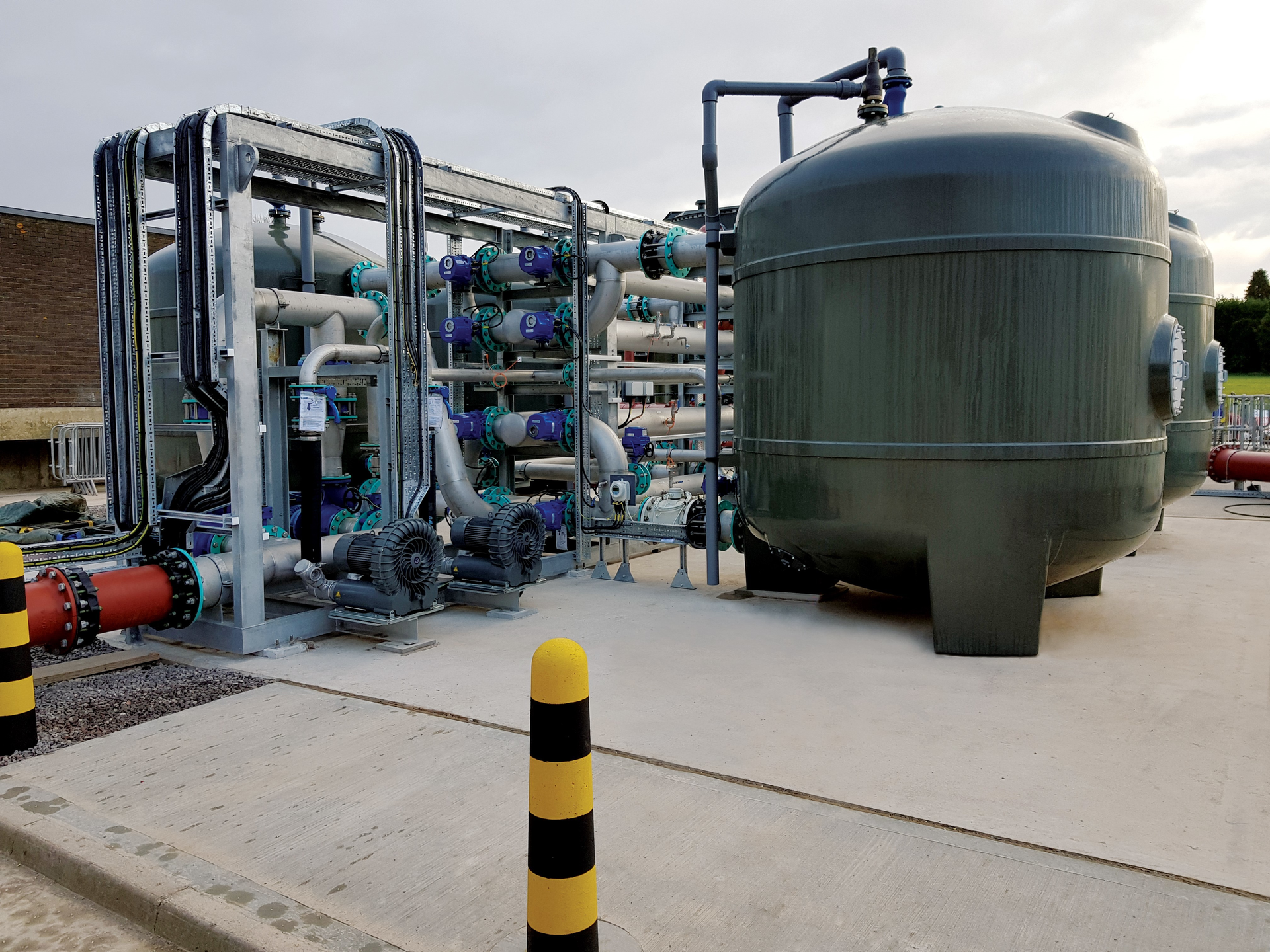 Fully automated 4v2800 FilterClear TSR plant installed at Ledbury STW, Severn Trent Water.