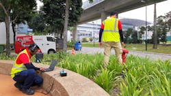 Echologics field specialists gather acoustic properties of a pipe segment using a LeakFinder-ST correlator. Echologics field specialists gather acoustic properties of a pipe segment using a LeakFinder-ST correlator.