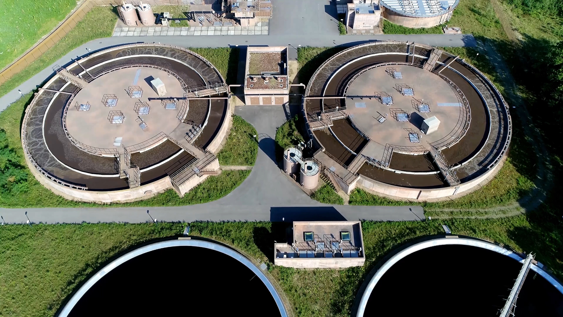 Ultrasonic clamp-on flow meters provide a wide range of benefits in water and wastewater settings.