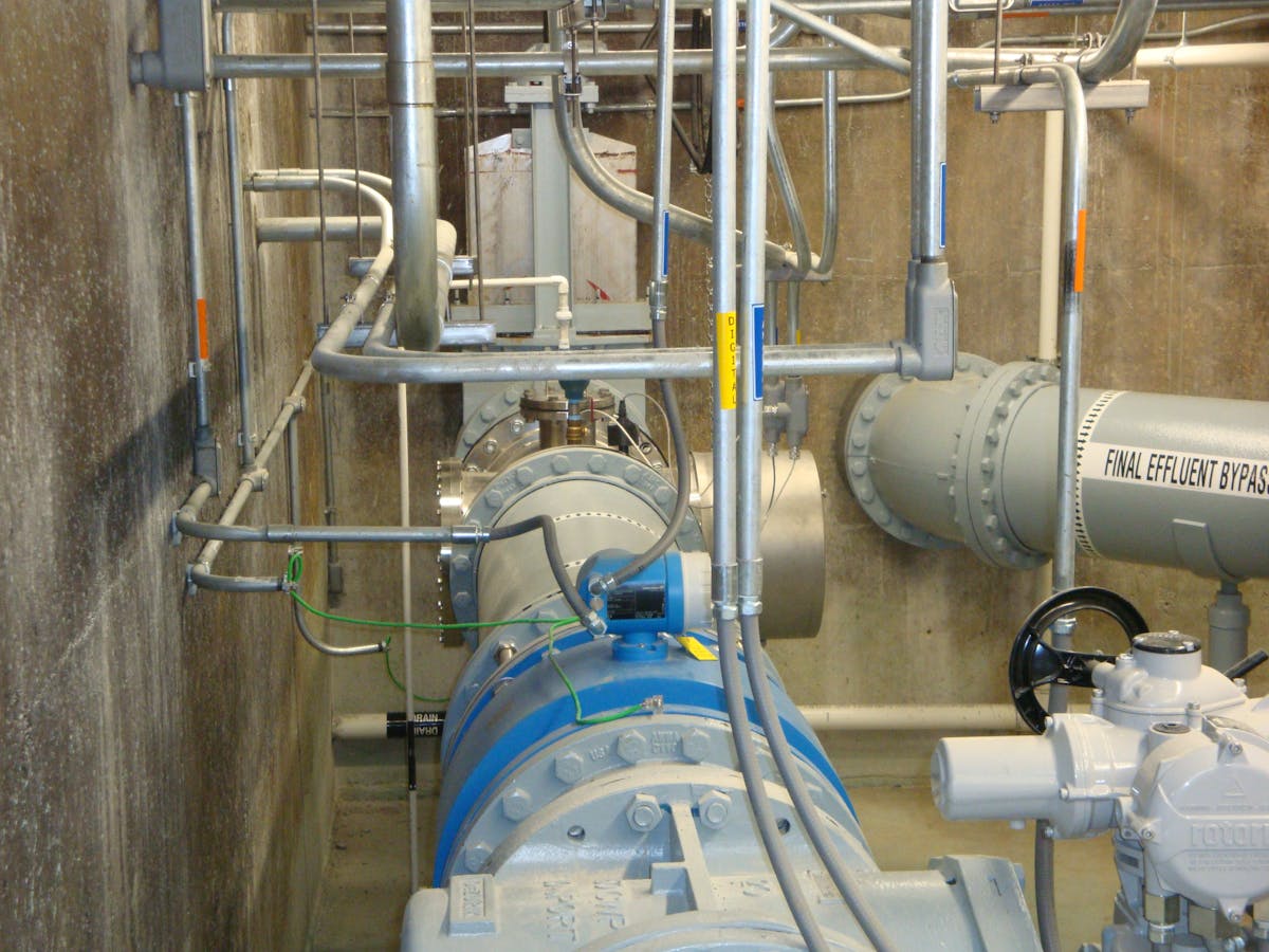 The Rushville UV system was the first completed project in the United States to combine UV disinfection with cloth-media disk filters (CMDFs) to treat CSOs.