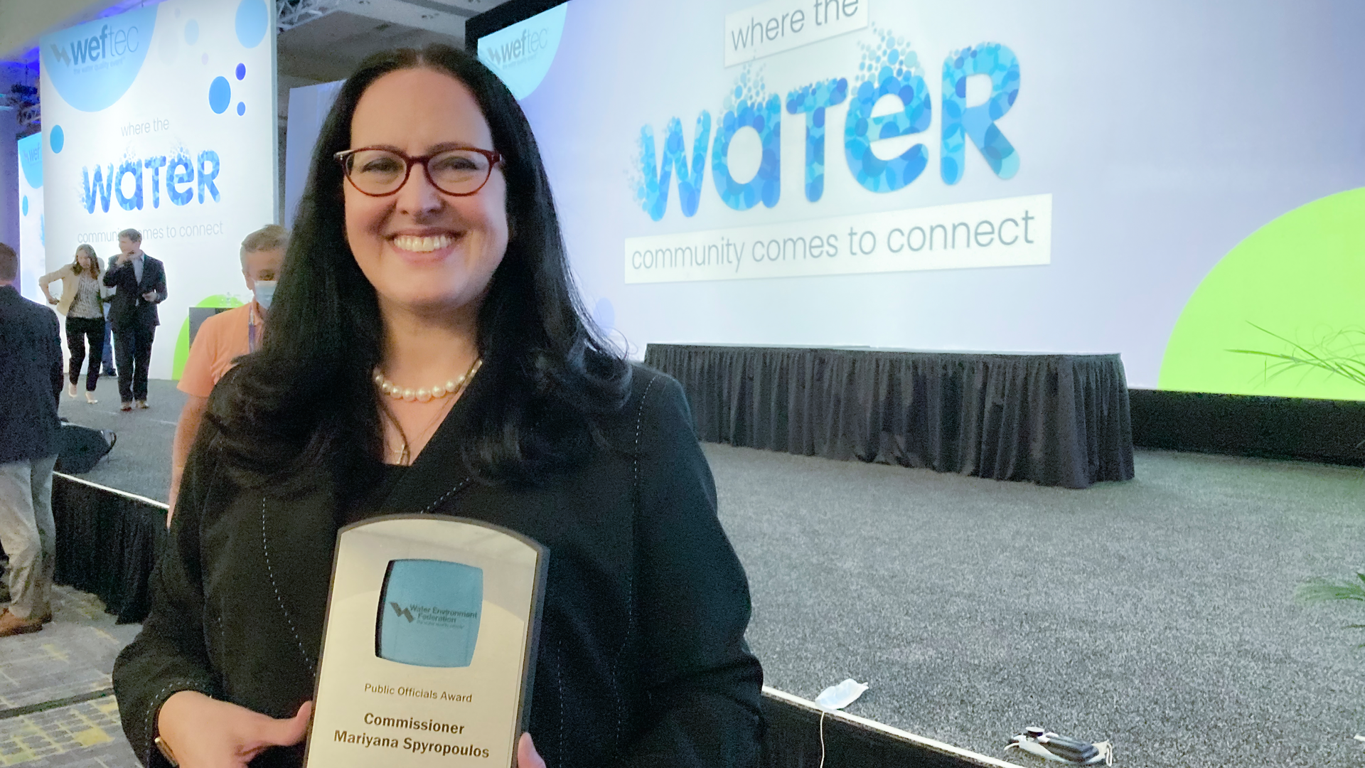 Commissioner Mariyana Spyropoulos with the Public Officials Award.