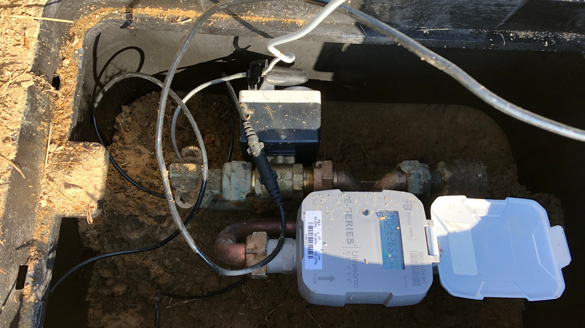 Advanced metering infrastructure (AMI) has elevated the capabilities of metering systems, but the investment of a major system upgrade to AMI has been cost-prohibitive to all but the largest water utilities.