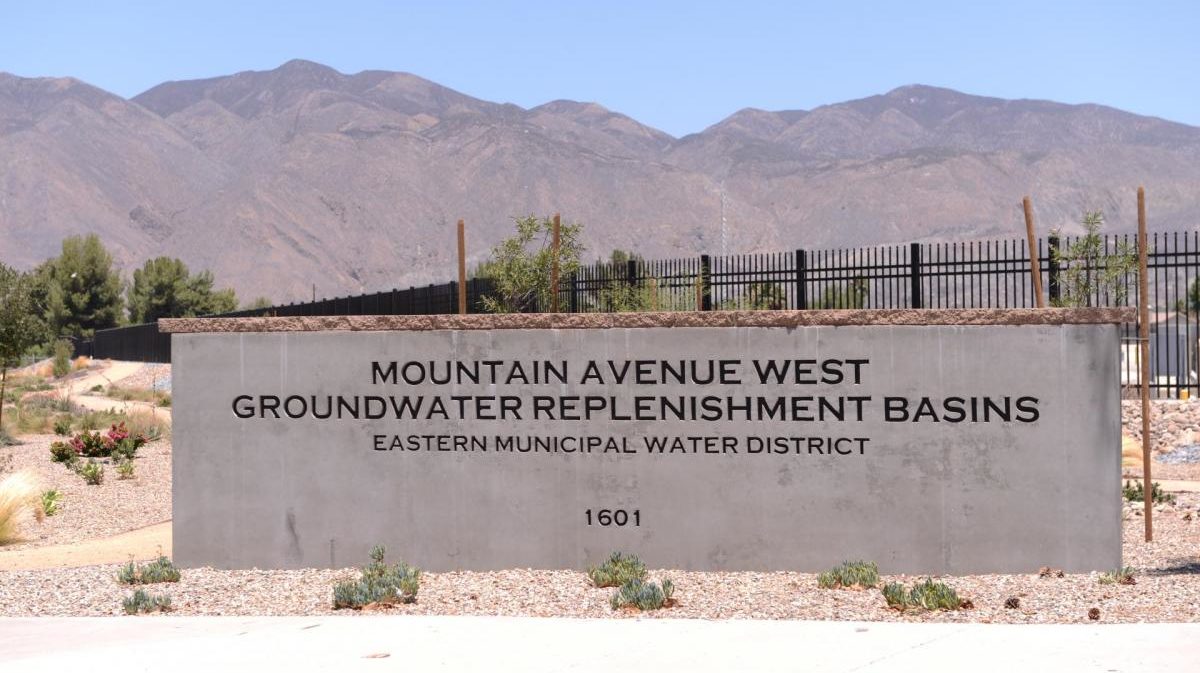 Rk Green Emwd Mountain Ave West 04 6304c4f46b6d4