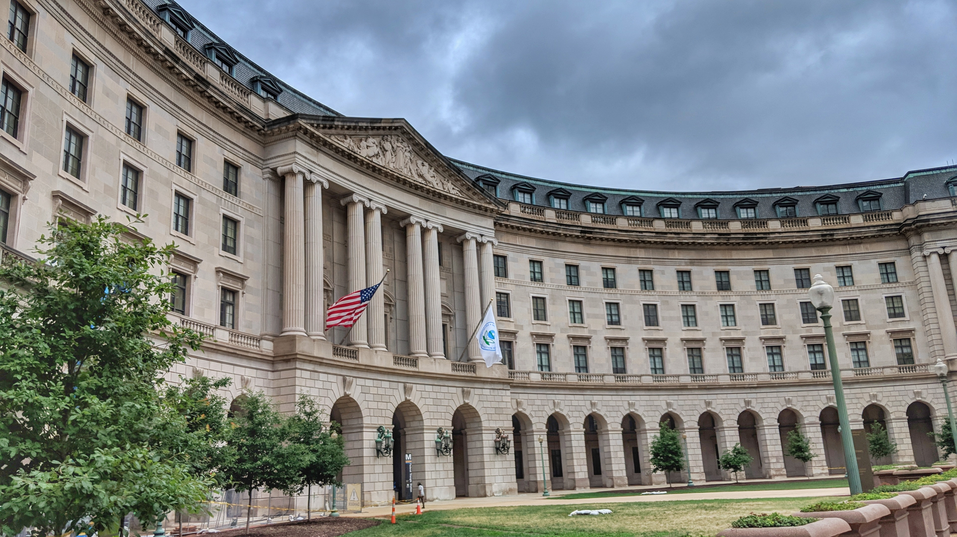 Dreamstime Xxl 123347476 63eaac5a531df