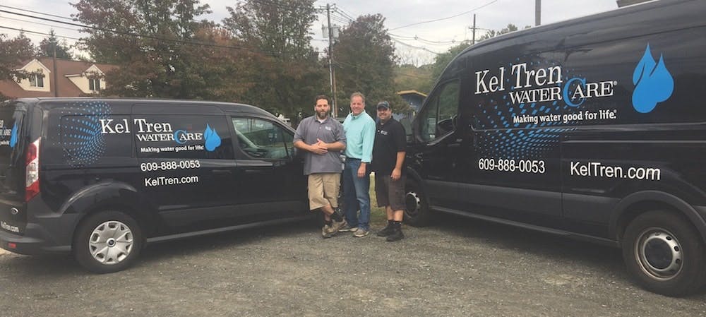 65e74383a9f492001e1c0210 Dom 2vans Copy