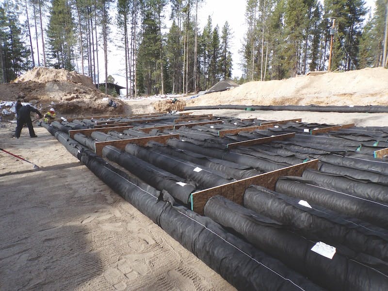 65e749a0a9f492001e1c0a1c Amk Ranch Installing The Aes Pipe 0