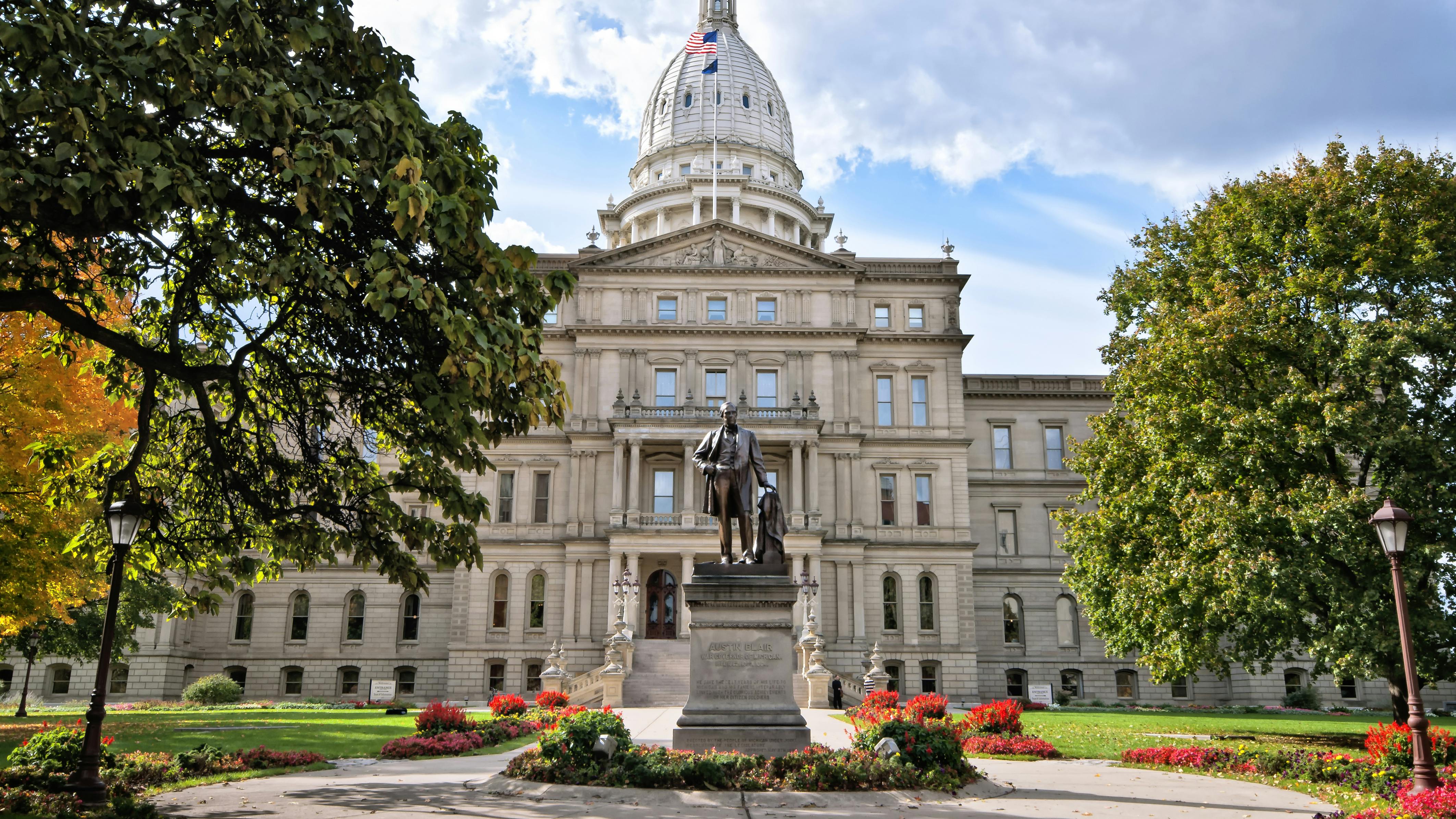 663a3fa005ccb41dea7371cd Dreamstime Xxl 20502648