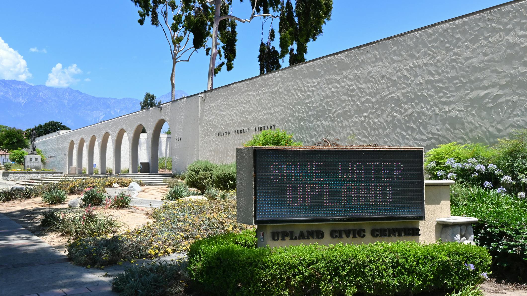 672ba2cf26174737c3aa8fc0 Dreamstime M 326839867