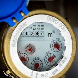 An example of a metric round-reading meter. An example of a metric round-reading meter.