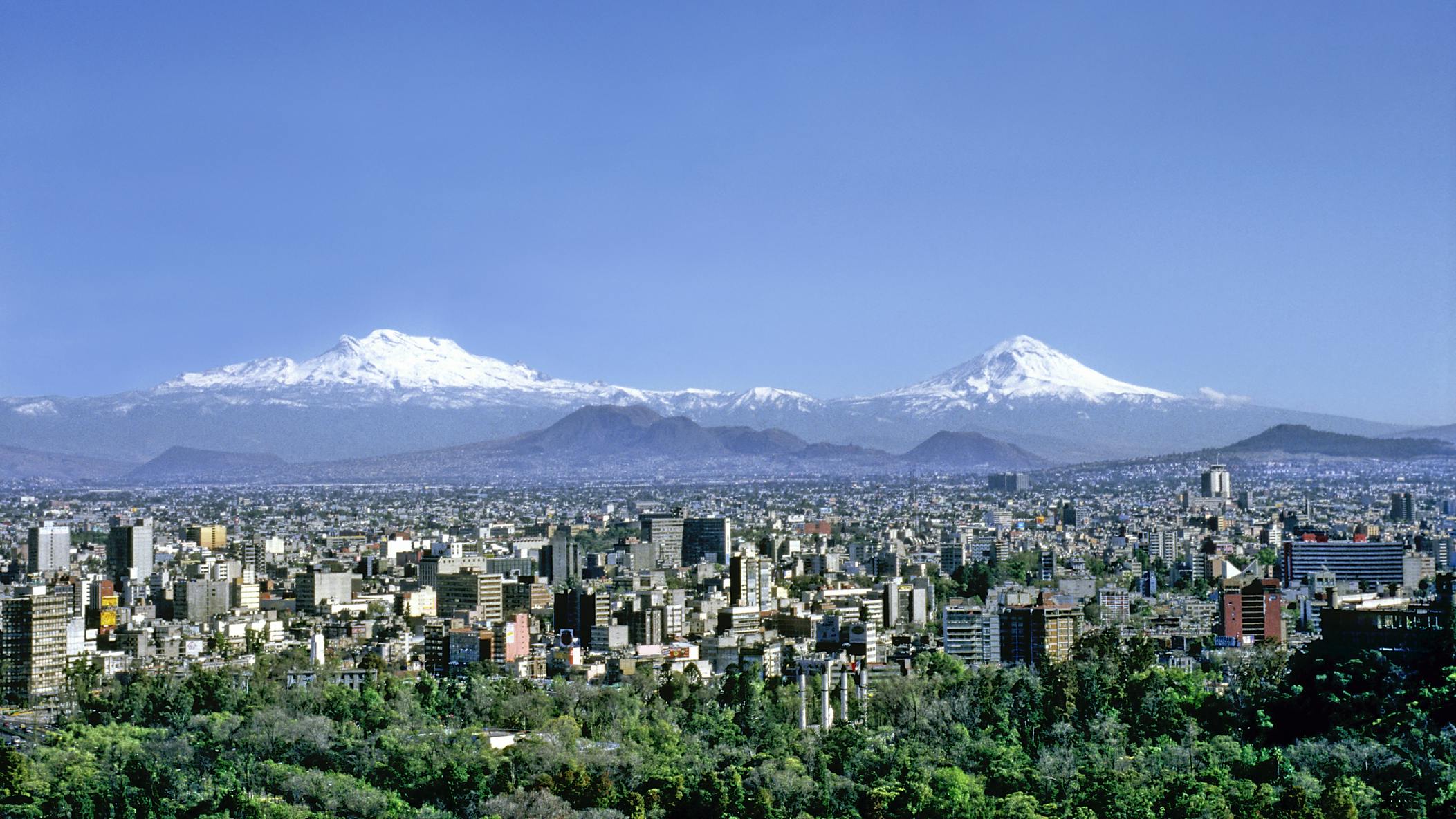 Aerial view of Mexico City on a clear day without contamination