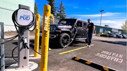 The HydroXS system powers EV charging stations at Mount Vernon High School with clean energy generated from Skagit PUD's water pipeline. The HydroXS system powers EV charging stations at Mount Vernon High School with clean energy generated from Skagit PUD's water pipeline.