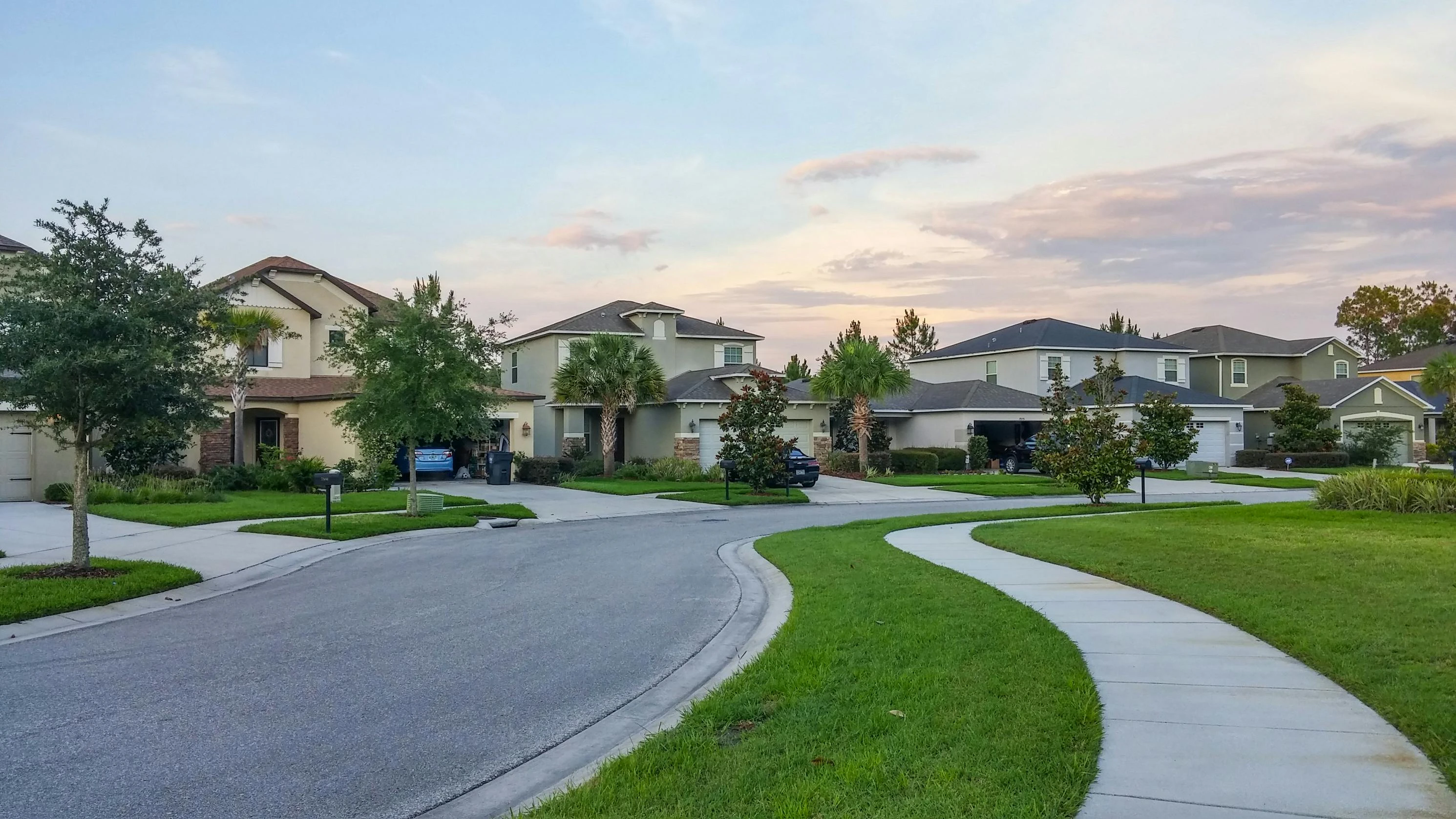 House and road in Florida, taken in Tampa