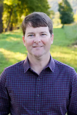 6a564b964b154d95437e27ec Brad Wingfiel P